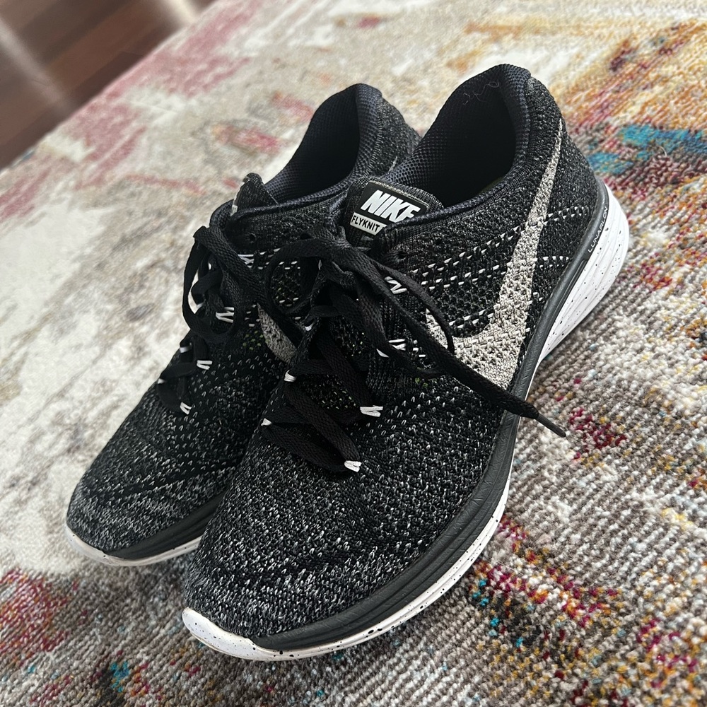 Nike Flyknit Lunar 3 Athletic Running Training Sneakers Womens 8 tennis shoe EUC - Picture 2 of 16